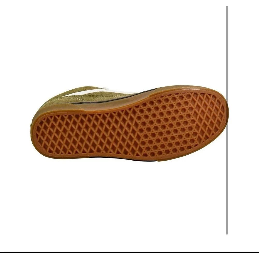 NEW IN BOX Vans Men's Caldrone Sneaker, Suede Gum Olive, 8 M US